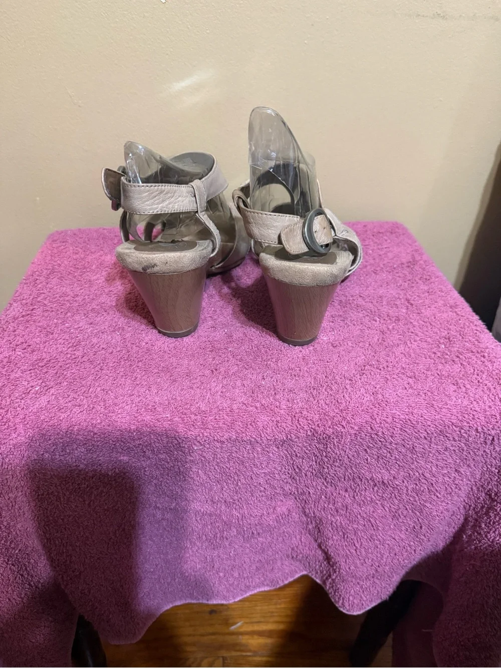 Dr. Scholl's Beige/Tan Leather Open-Toe Sandals